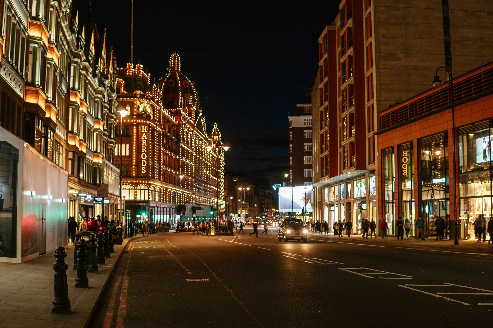 Knightsbridge neighbourhood